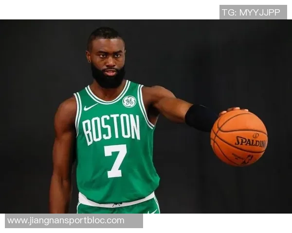 杰伦布朗全能表现助球队获胜6投仅2中却贡献8分5板6助3抢断 杰伦布朗全能表现助球队获胜6投仅2中却贡献8分5板6助3抢断