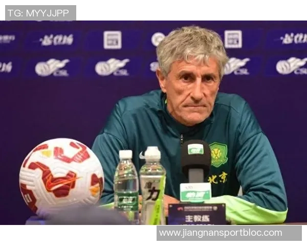 国安队员昨晚齐聚塞蒂恩住处送别情深意重温暖时刻